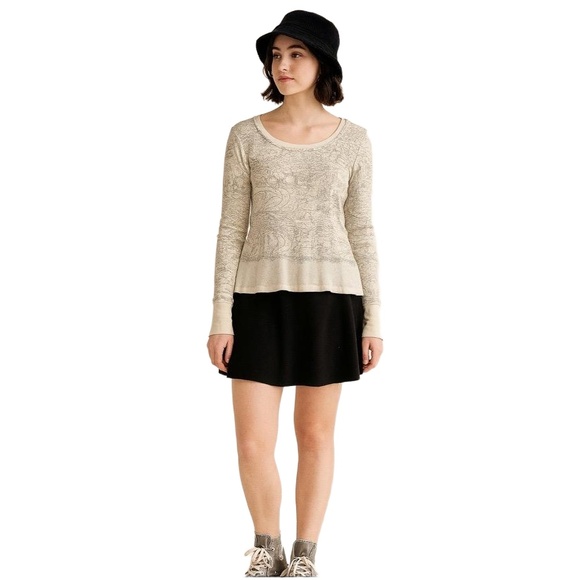 Surf Child Tops - Sweet Child Womens  Long Sleeve Round Neck Patterned Top With Raw Hem Skater